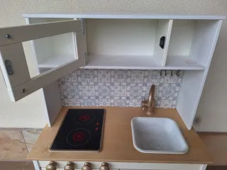 Cocinita de madera Ikea