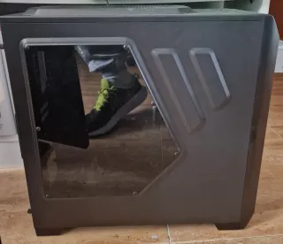 Torre PC con Grabadora DVD ( LEER ANUNCIO )