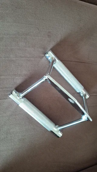 Puxador Remada Triangular Cromado