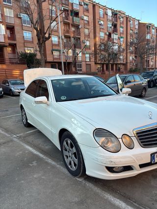 Mercedes-Benz E200 2007