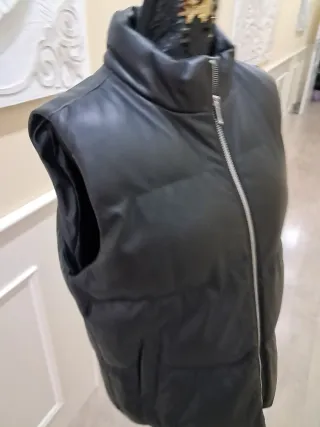 Chaleco acolchado negro mujer