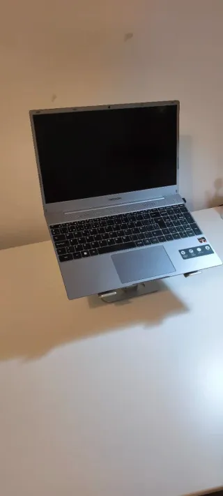 Soporte portátil plegable