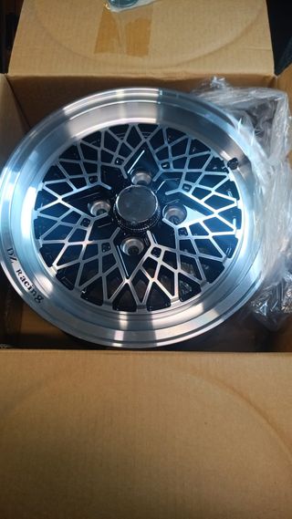 ultimo juego! RC 1352 en 5.5x13 4X100 ET30 clásica