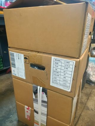 ultimo juego! RC 1352 en 5.5x13 4X100 ET30 clásica