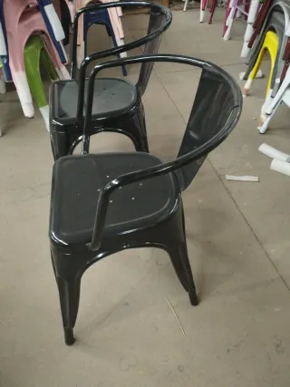 Conjunto 2 Sillas Metálicas Negras Estilo Industri