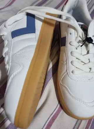 Zapatillas Pony Blancas Talla 39 nuevas