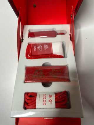 - Crep Protect x DJ Khaled Caja Edición Limitada