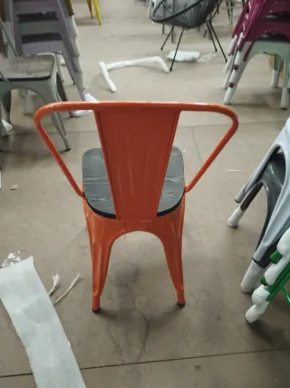 Silla Industrial Naranja Asiento Madera