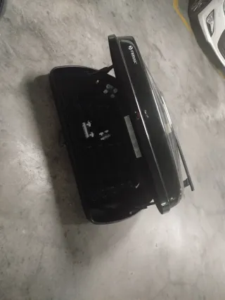 Cofre de techo coche negro