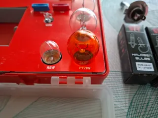 Kit Fusibles y Bombillas Coche