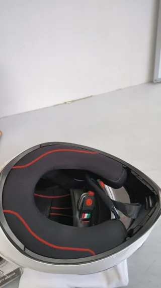 Casco AGV TALLA: M 57-58CM W23Y8002