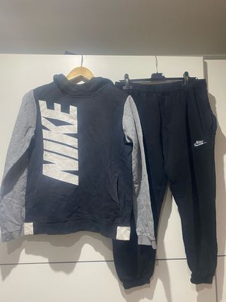 Conjunto Nike Sudadera y Pantalón Negro Gris