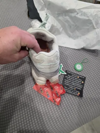 New Balance 9060 Beige/Rosa