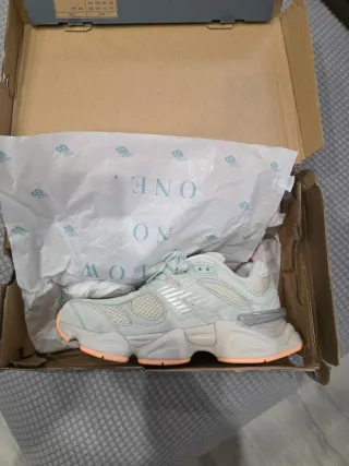 New Balance 9060 Beige/Rosa