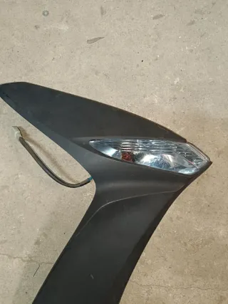 Tapa con intermitente Kymco Agility City 50