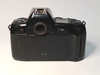 Nikon F90 + Obiettivo 35mm F2