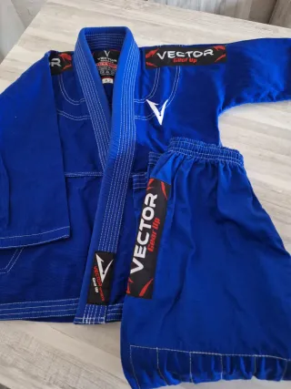Kimono BJJ niño marca Vector azul talla K3