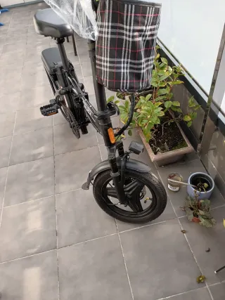 Bicicleta Eléctrica Plegable NUDA