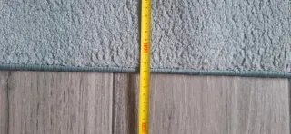 Tappeto pelo corto blu chiaro e scuro Ikea