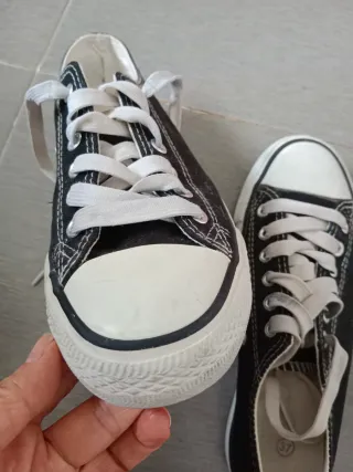 Sneakers sportive per bambini taglia 37