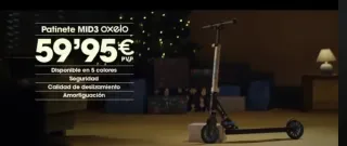 Patinete Decatlon en caja.