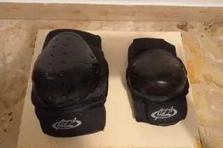 Set protezioni per skateboard/roller