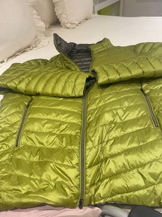 Anorak reversible verde y gris