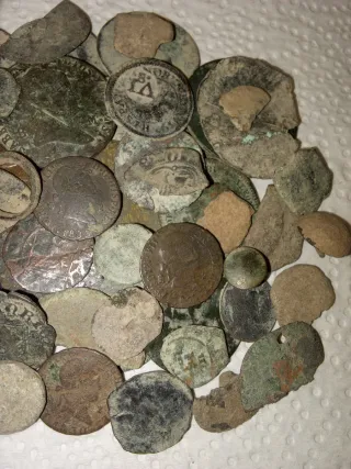 Lote 52 monedas antiguas para limpiar