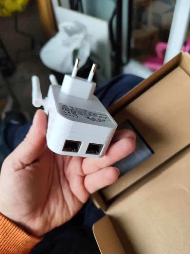 Repetidor WiFi 3 Antenas