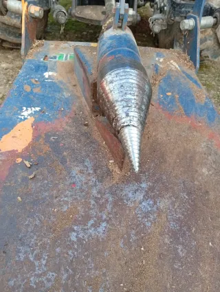 Astilladora o rajadora de leña