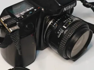 Nikon F70 + Objetivo 35mm F2 D