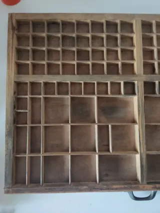 ANTIGUO CAJÓN DE IMPRENTA CHIBALETE