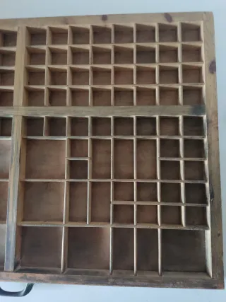 ANTIGUO CAJÓN DE IMPRENTA CHIBALETE