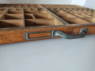 ANTIGUO CAJÓN DE IMPRENTA CHIBALETE