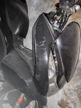 Maxiscooter Negra Honda PCX