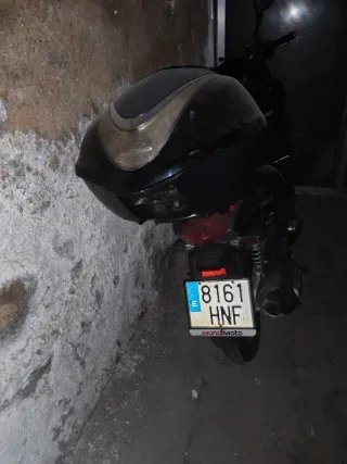 Maxiscooter Negra Honda PCX