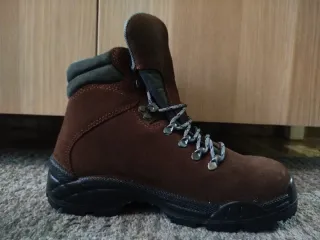 Botas de montaña / trabajo Robusta