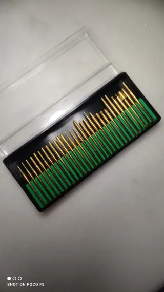 Juego de brocas diamante.