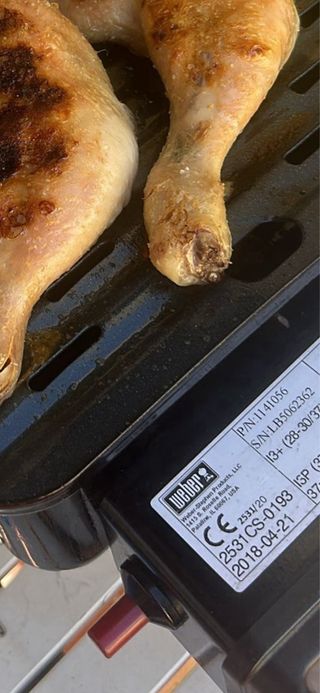 Barbacoa a gas Weber nera