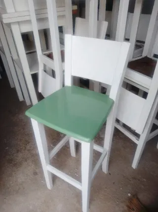 Lote de 20 Taburetes Madera con Respaldo