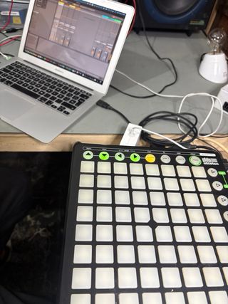 Novation Launchpad MK1 Controlador MIDI