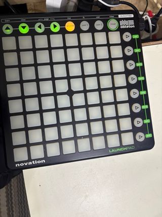 Novation Launchpad MK1 Controlador MIDI