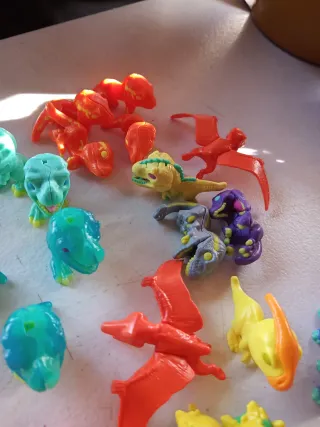 28 Figuras Funko Pop de Kinder Joy