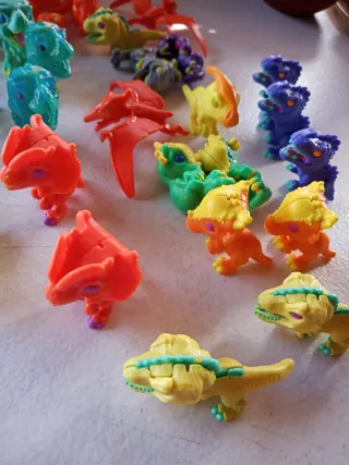 28 Figuras Funko Pop de Kinder Joy