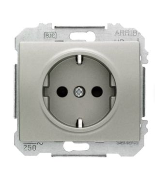 Lote 6 interruptores dobles + 1 enchufe BJC