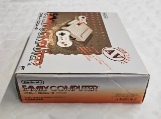 Nintendo Famicom AV (HVC-101)