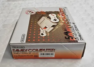 Nintendo Famicom AV (HVC-101)