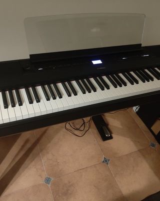 Piano Yamaha P525 Negro