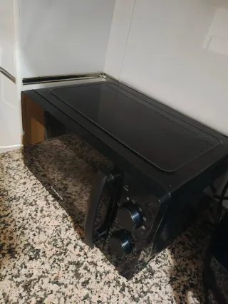 Microondas Taurus Compacto 700W 20L