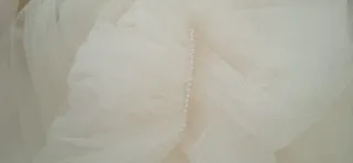 Vestido de Novia color crema.de Encaje.